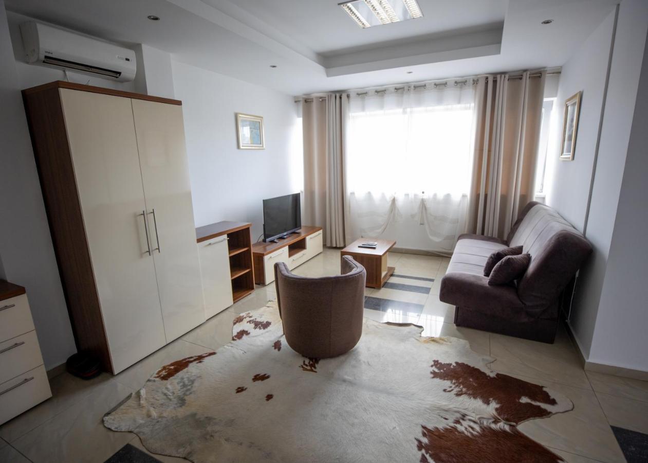 Guest House Agropapuk Šid エクステリア 写真